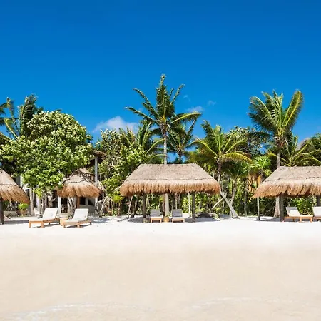 Beachfront Bungalows- Soliman Bay